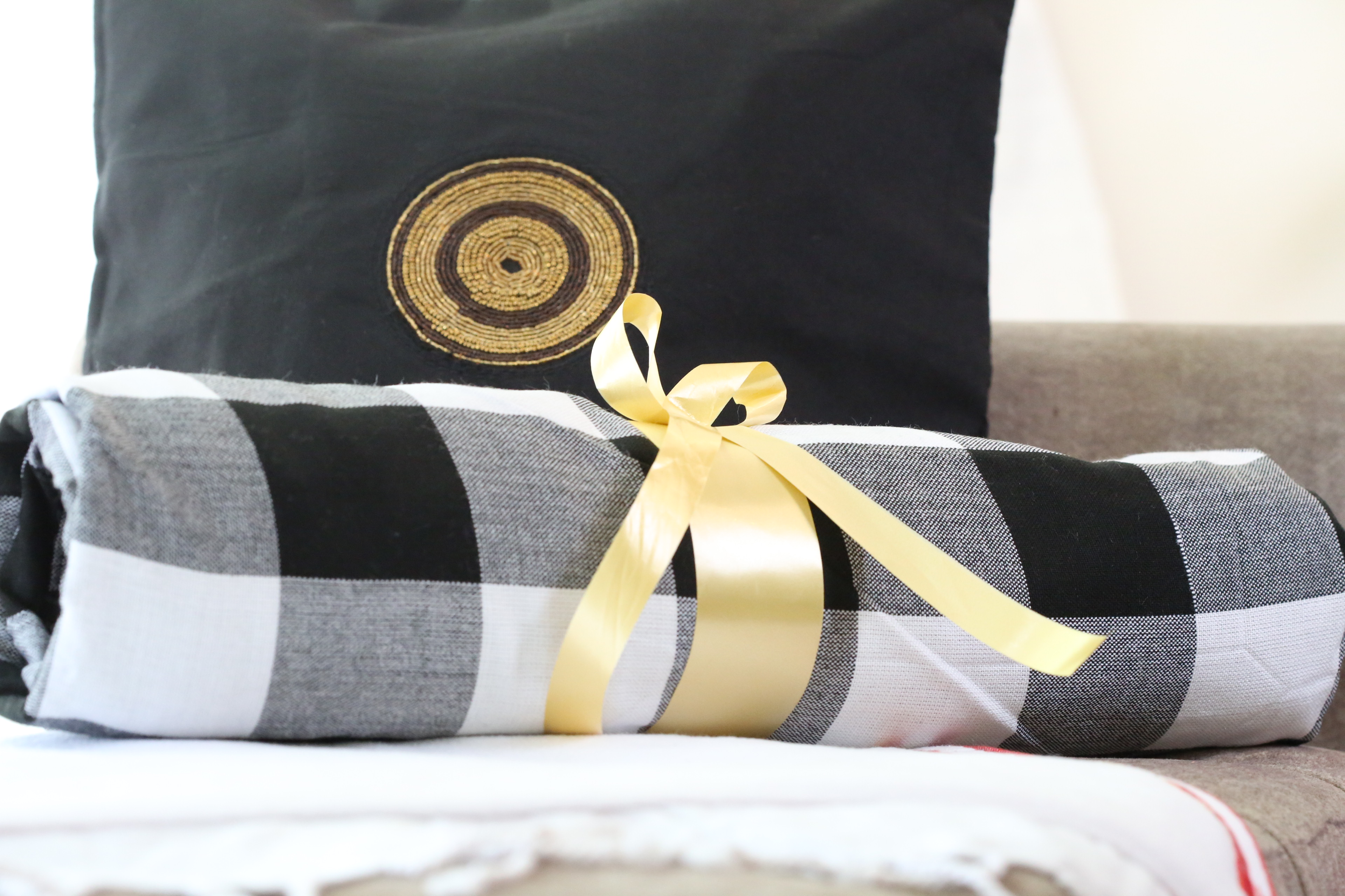 Black and white Maasai Blanket