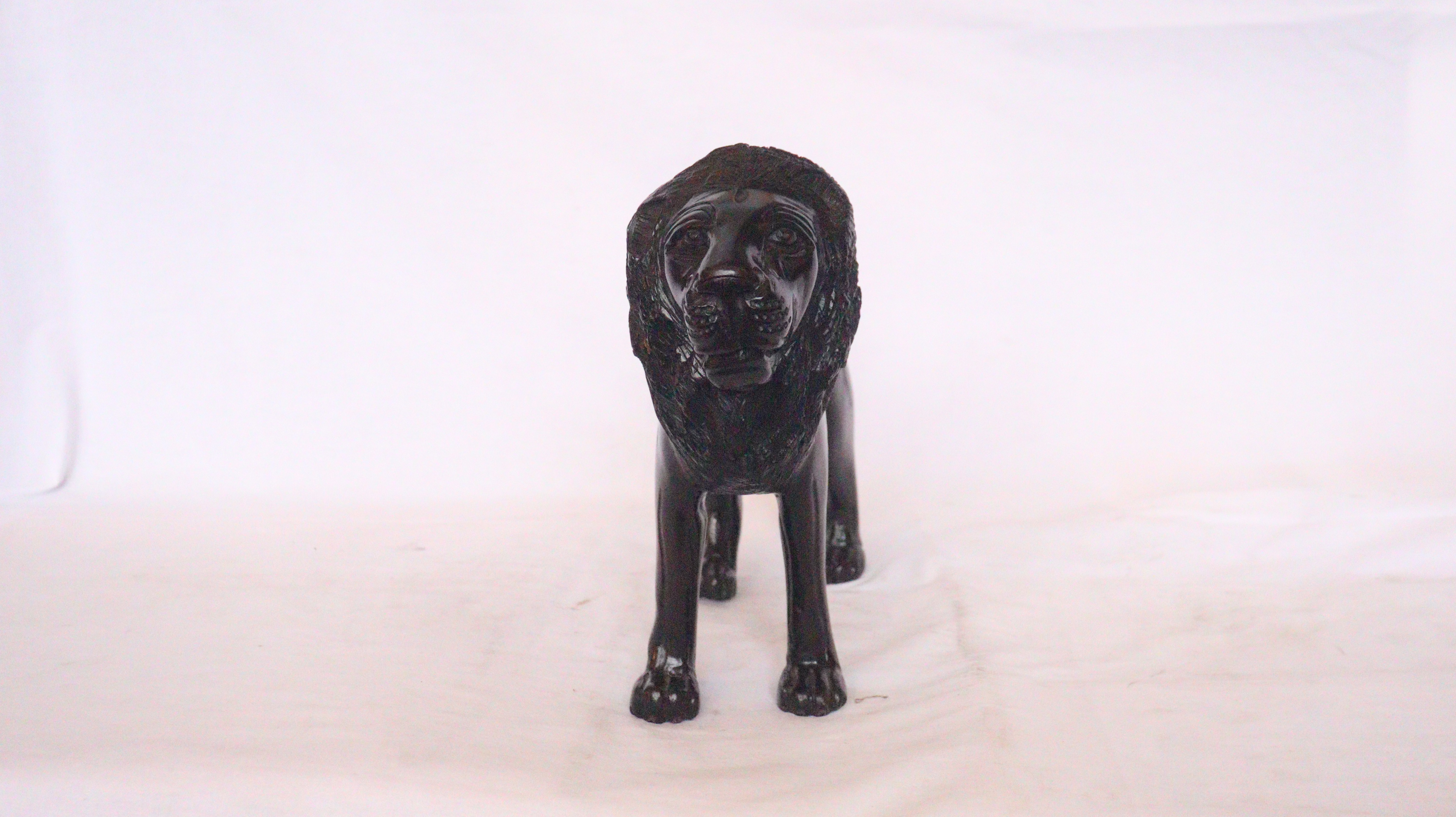 Antiques, Wooden Lion, African Lion, Kenyan Lion, Wooden Carved Lion