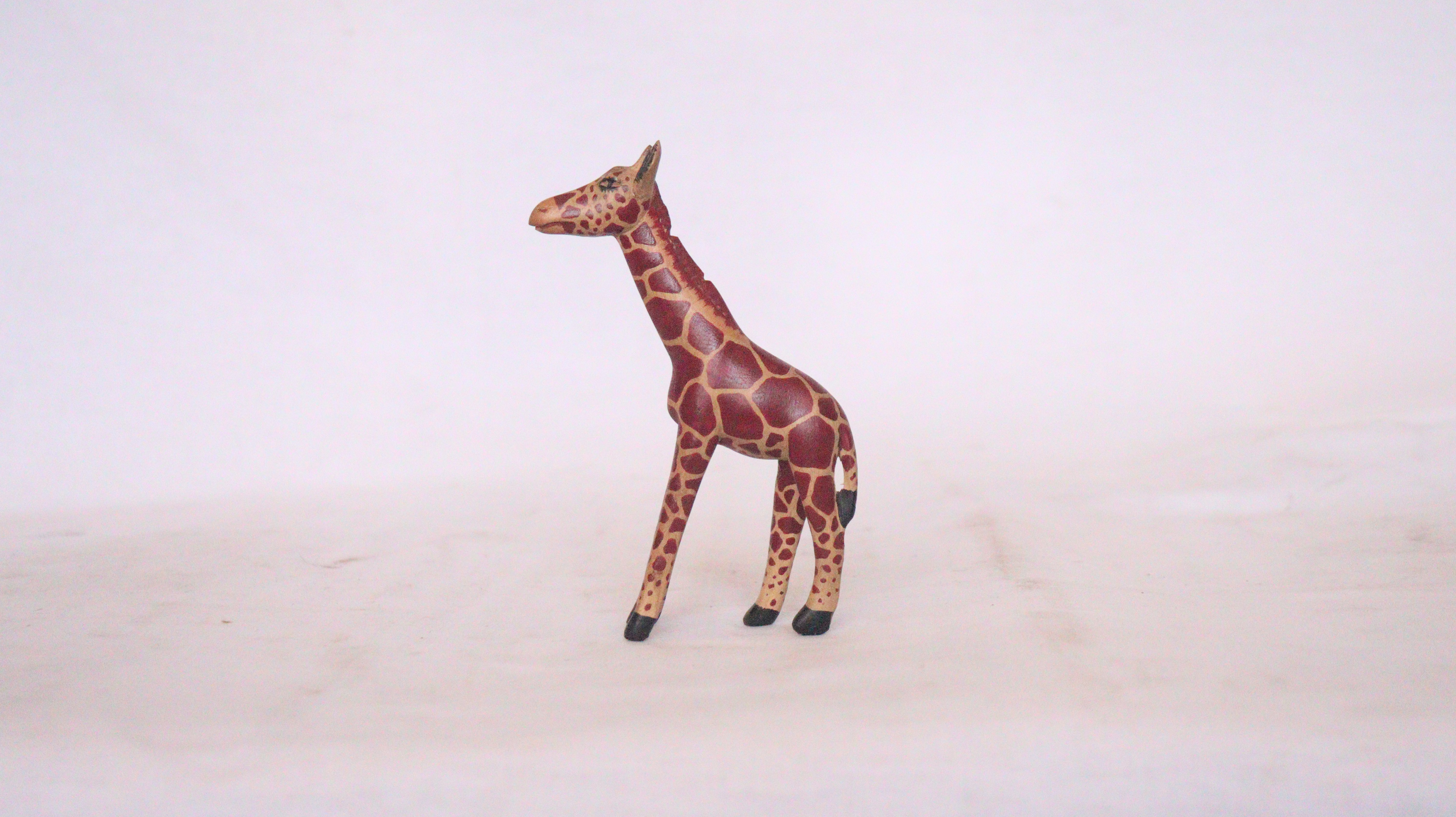 Antique, Wooden giraffe, Carved giraffe, Kenyan giraffe, African giraffe