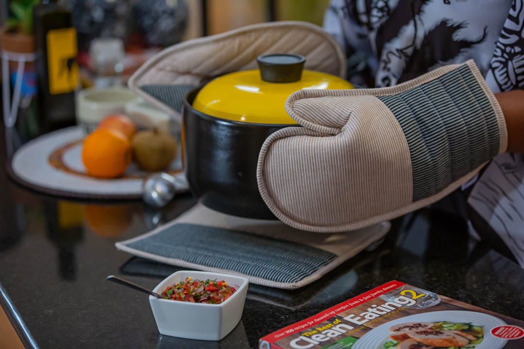 Mittens, Oven mittens, kitchen mitten, Kenyan mitten, African mitten