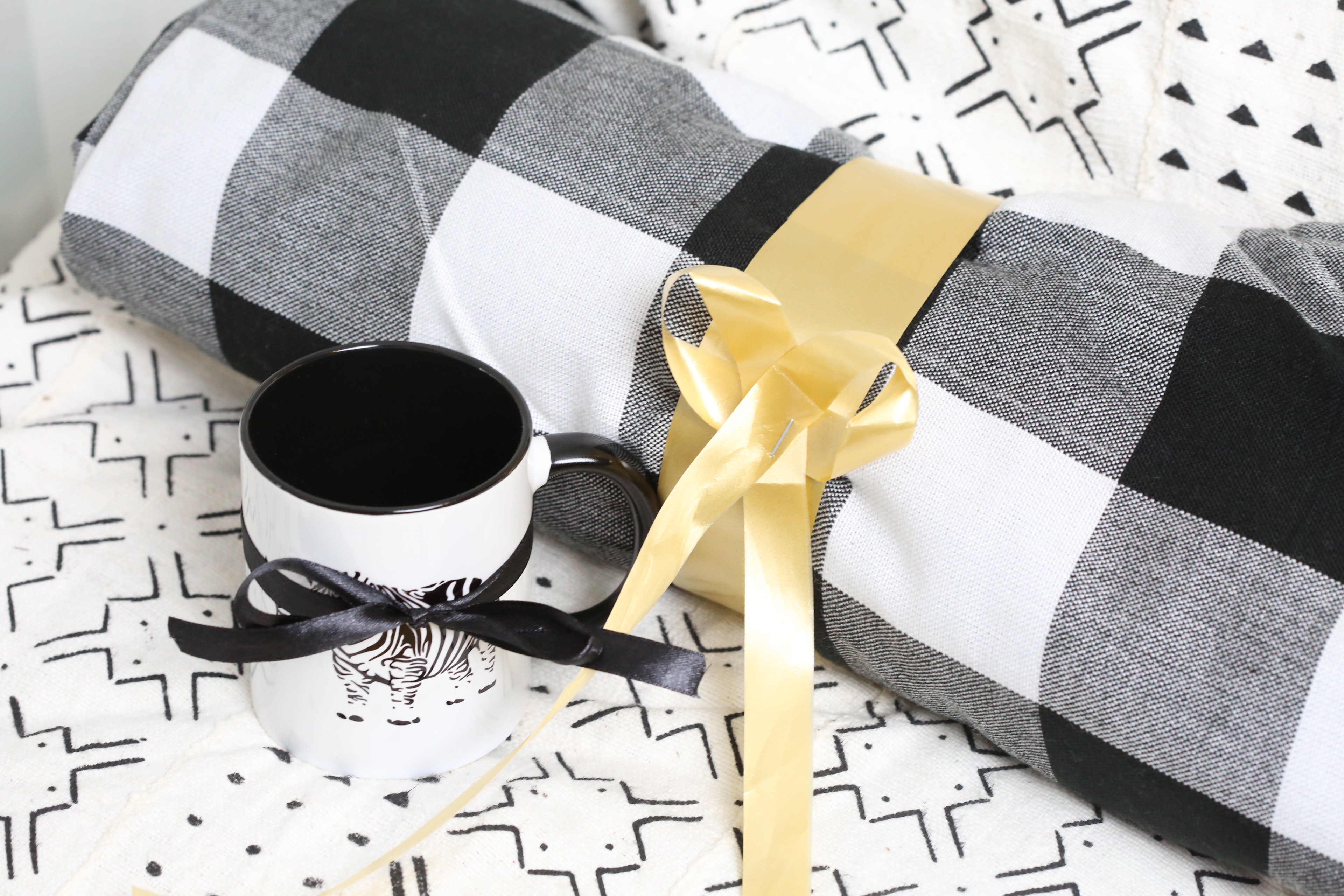 Black and White Maasai Fleece Blanket gift package/throw blanket