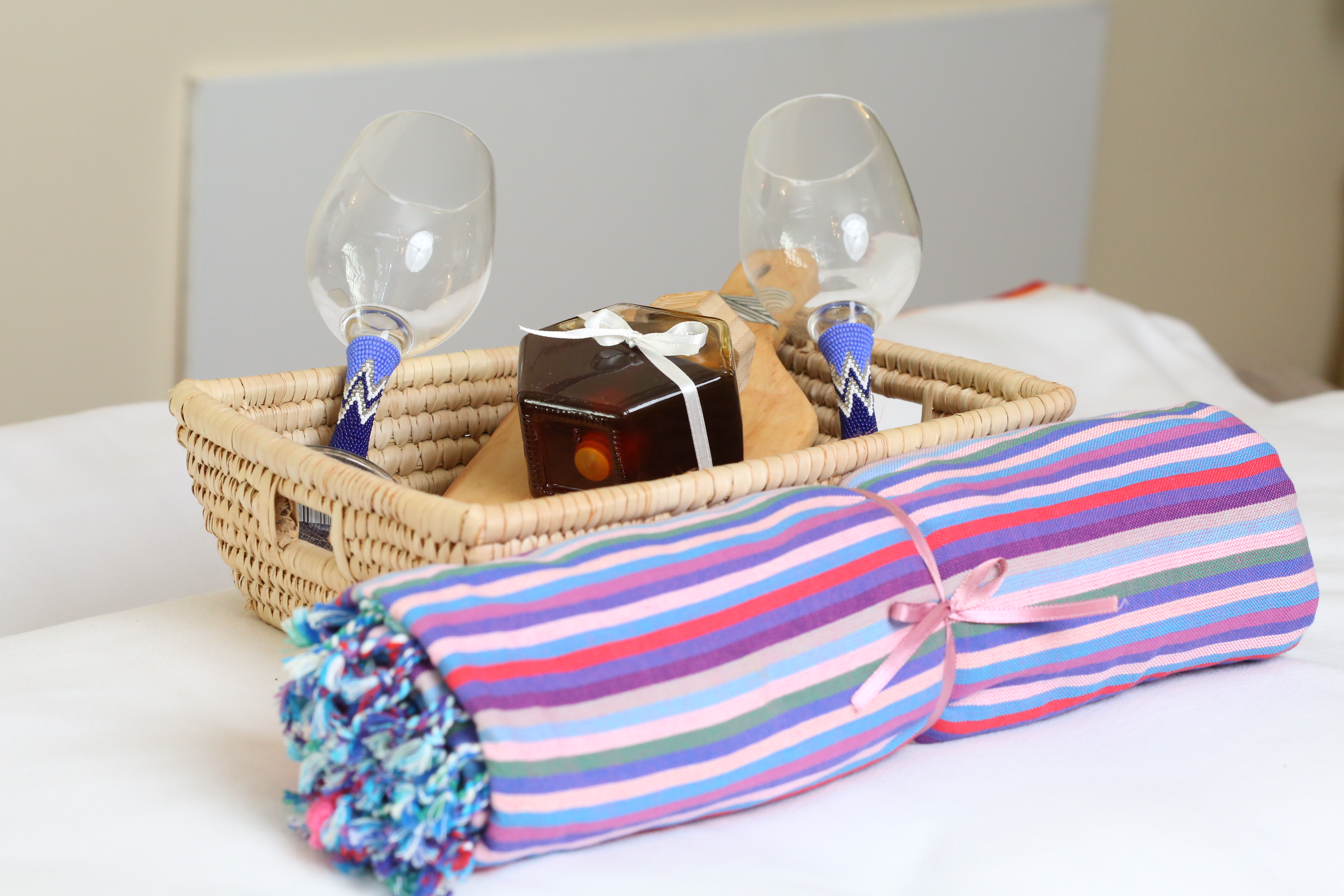 Kikoy throw blanket gift package