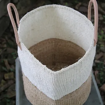 Off-white basket with pale brown bottom and handles, White kiondo