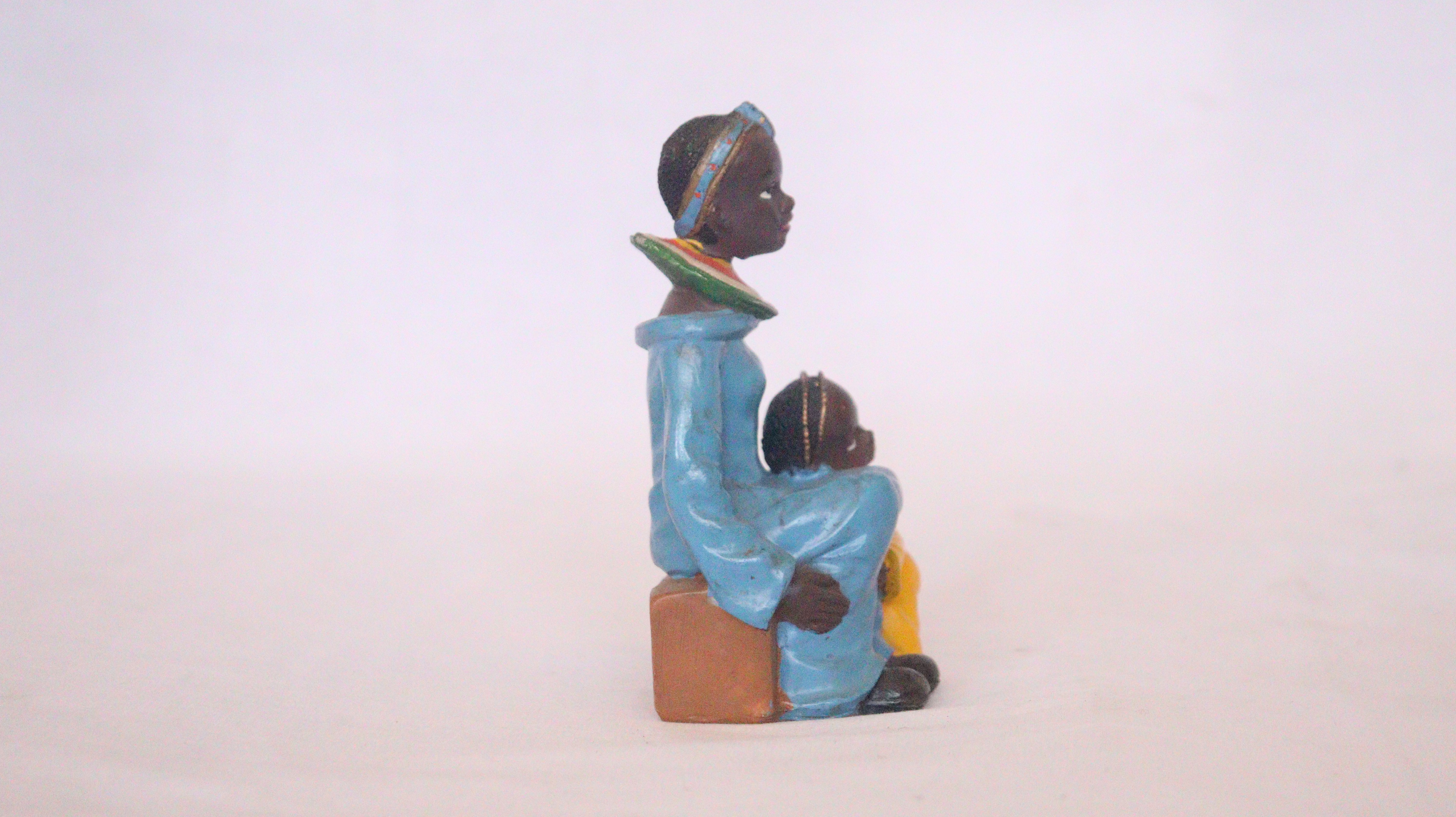 Antiques, Maasai with child, Maasai woman, Maasai Sculpture, African Sculpture