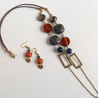 Brown and Black Pearls Brass Necklace